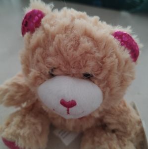 Fuzzy Friends love bear is the perfect gift for Valentine's Day